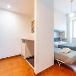 Andenis Tiber House